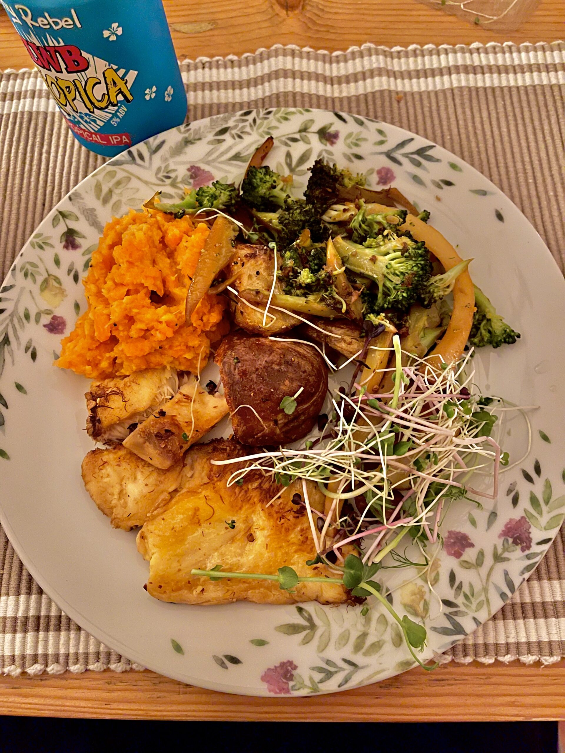 Mixed salad with microgreens